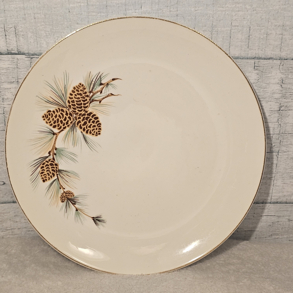 Elegant Cream 9.5 Inch Lunch Plate with Pinecone Design Warrented 22k